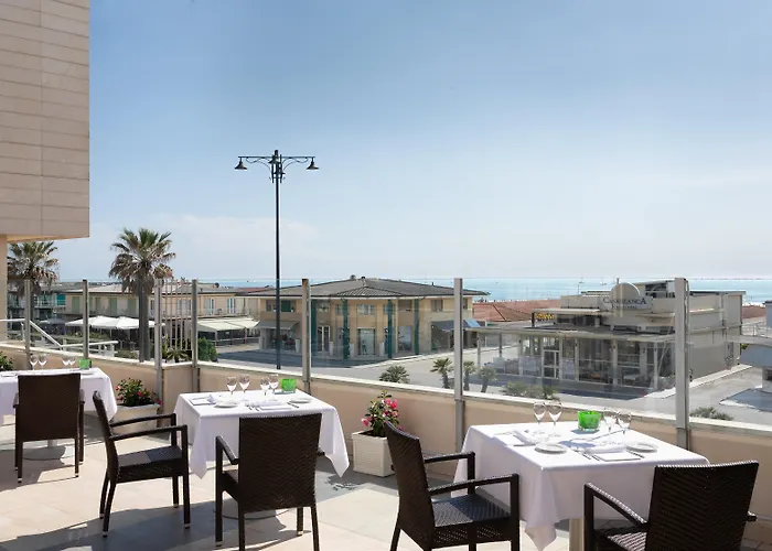 Hotel Sina Astor