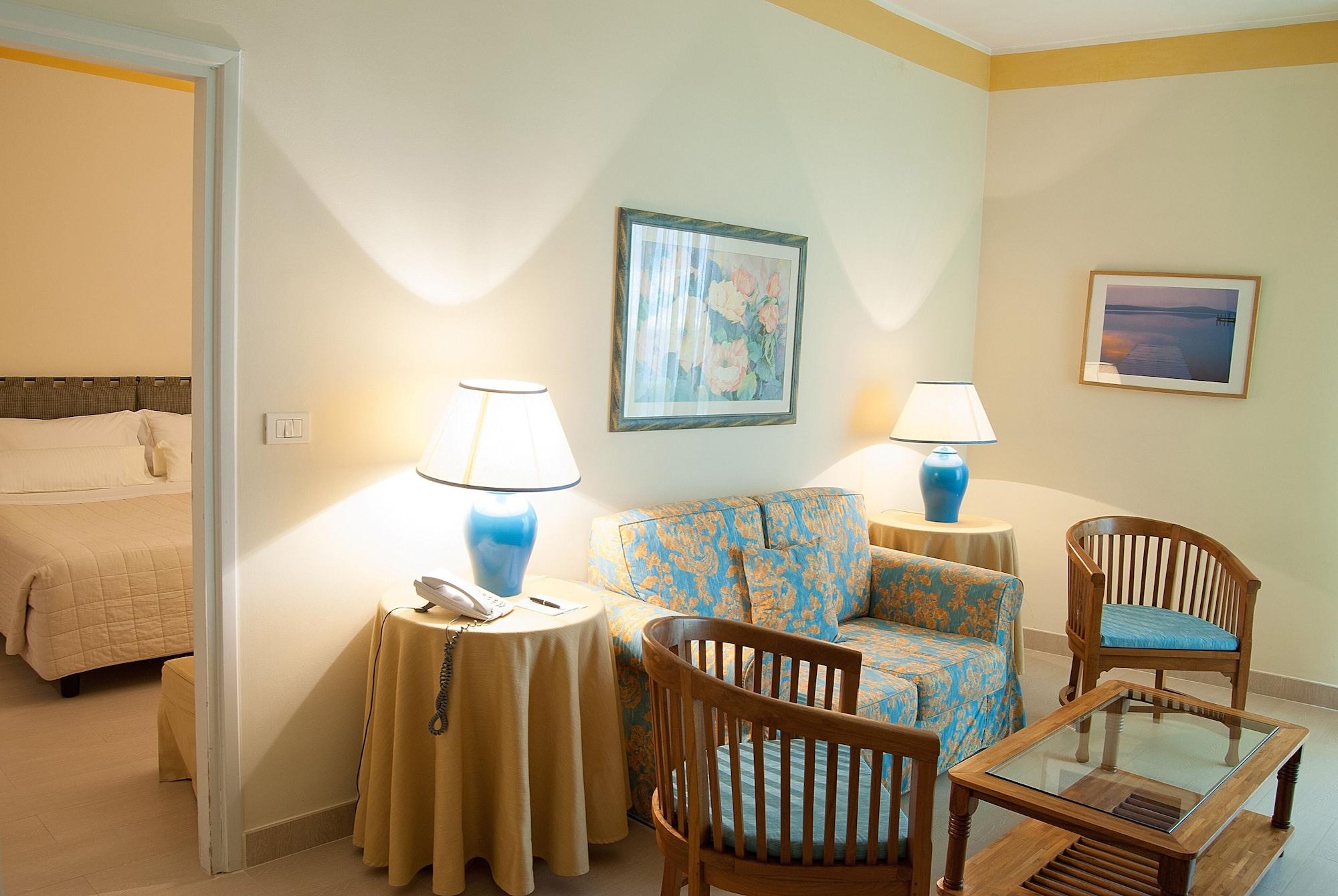 Sina Astor 4*