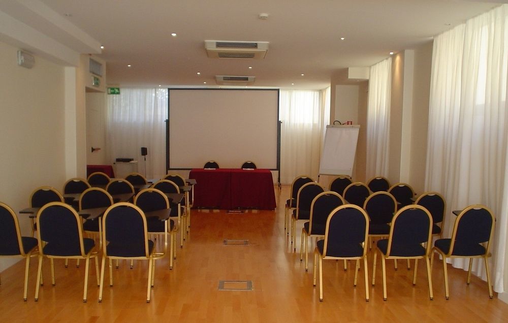 Hotel Sina Astor 4*